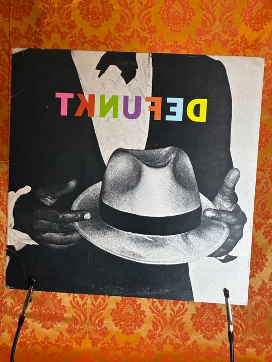 DEFUNKT – DEFUNKT record sleeve