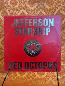 Jefferson Starship – Red Octopus record sleeve