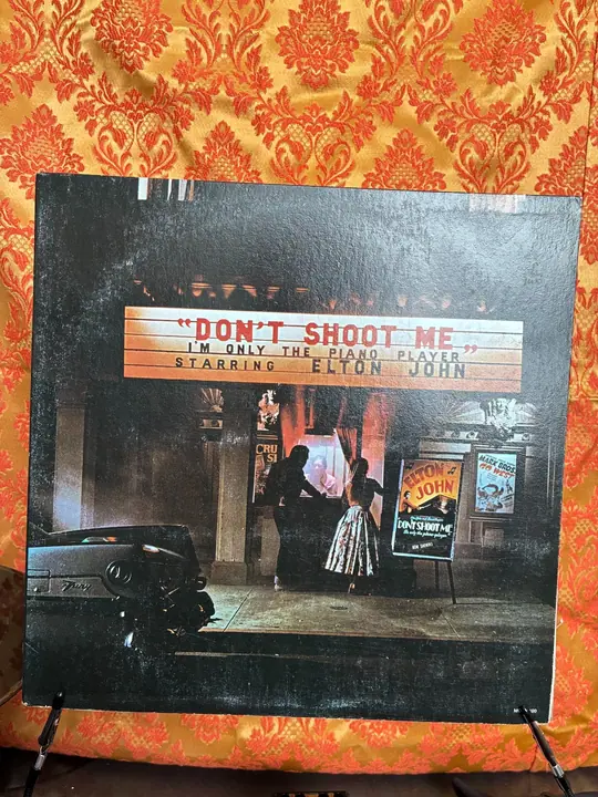 Elton John – Don't Shoot Me I'm Only The Piano Player record sleeve