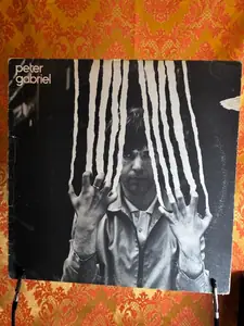 Peter Gabriel – Scratch record sleeve