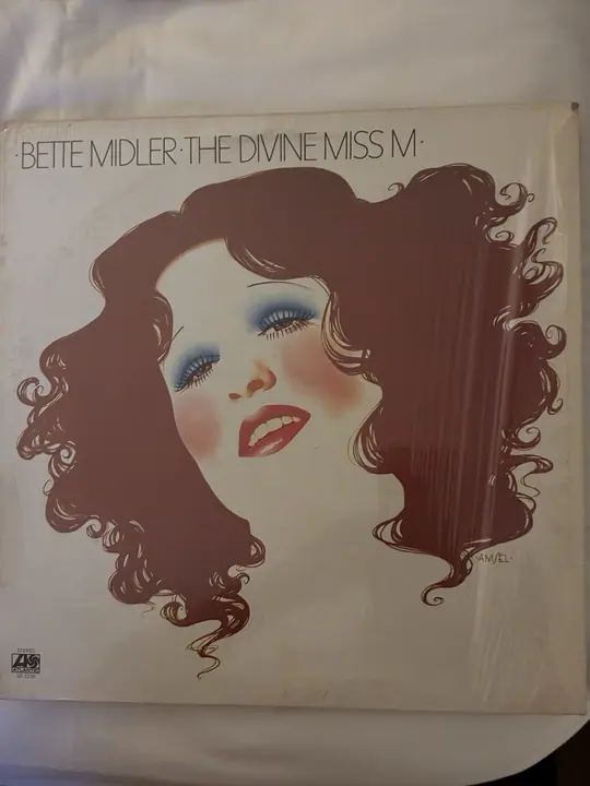 Bette Midler – The Divine Miss M record sleeve