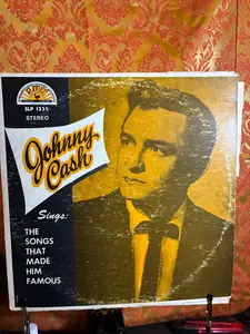 Johnny Cash – The Songs That Made Him Famous record sleeve