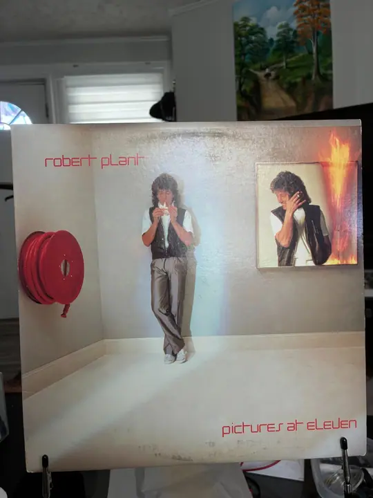 Robert Plant, Led Zeppelin – Pictures At Eleven record sleeve