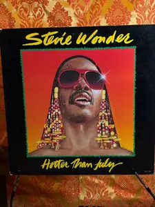 Stevie Wonder – Hotter Than July record sleeve