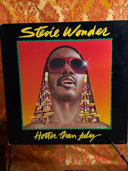 Stevie Wonder – Hotter Than July record sleeve
