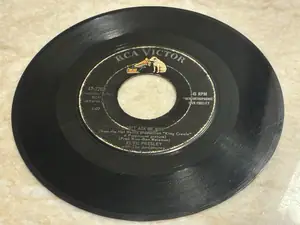 Elvis Presley – Hard Headed Woman/Don’t Ask Me Why record sleeve