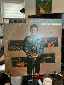 Merle Haggard – Okie from Muskogee record sleeve