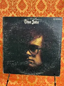 Elton John – Elton John record sleeve