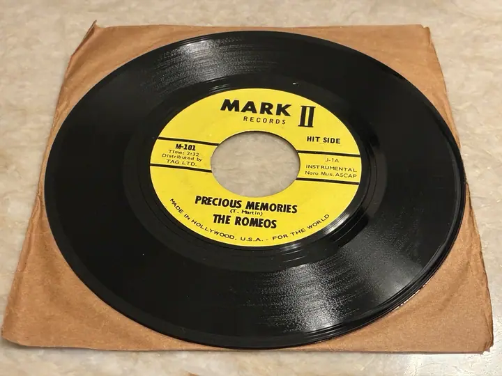 The Romeos – Precious Memories record sleeve