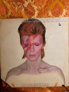 David Bowie – Aladdin Sane record sleeve