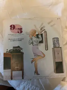 Dolly Parton – 9 to 5 record sleeve