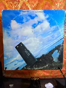 Three Dog Night – Naturally record sleeve