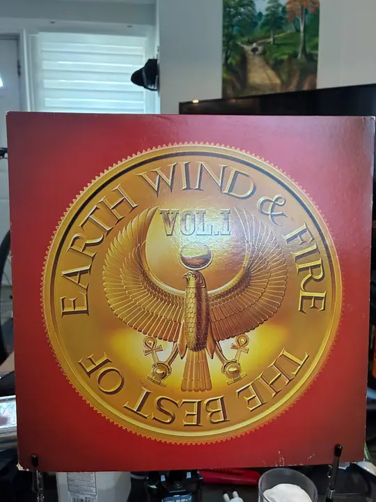 Earth, Wind & Fire – The Best of Earth, Wind & Fire Vol. 1 record sleeve