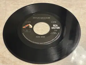Hank Snow – God Is My Santa Claus record sleeve