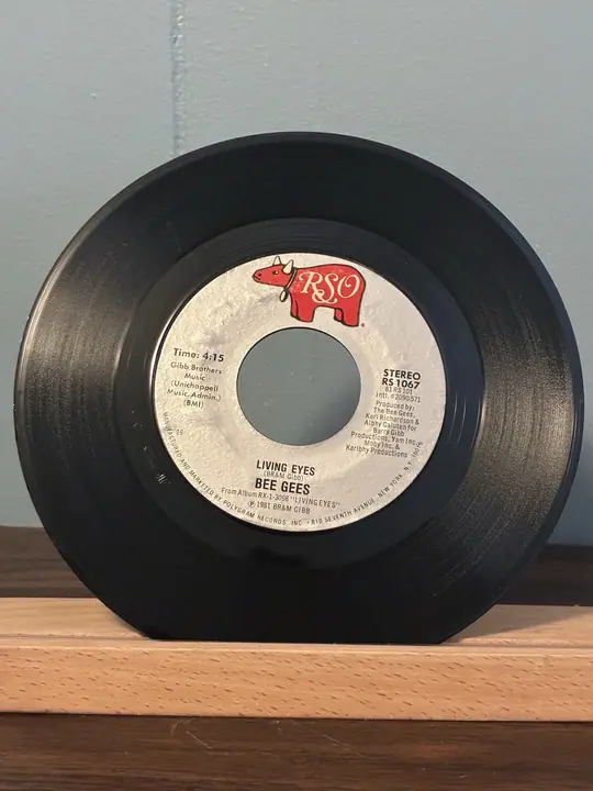 Bee Gees – Living Eyes / I Still Love You record sleeve