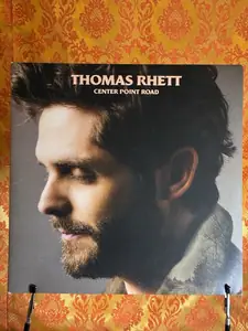 Thomas Rhett – Center Point Road record sleeve