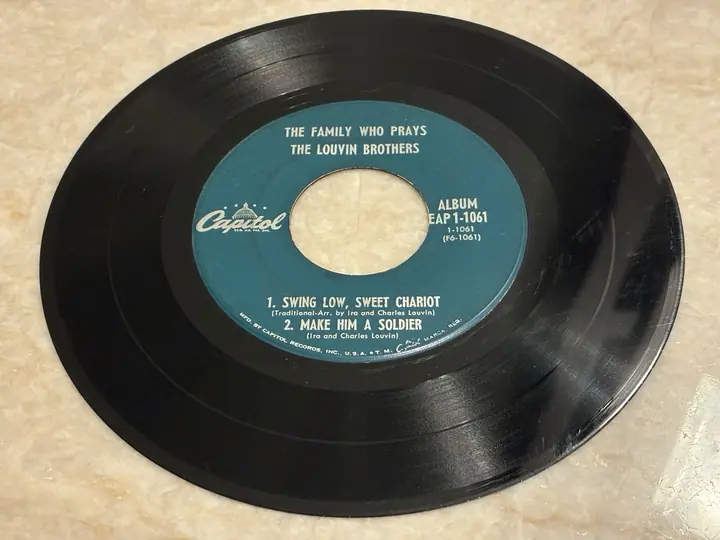 Louvin Brothers – The Family Who Prays record sleeve